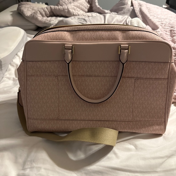 Michael Kors Weekender Bag - Picture 3 of 3